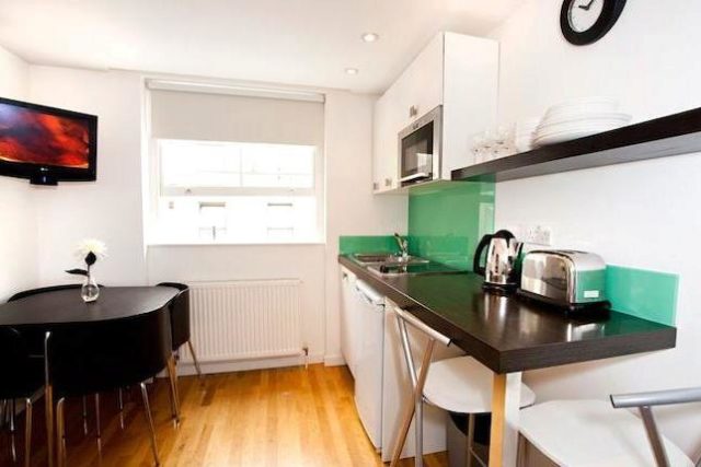  Image of Studio flat to rent in Inverness Terrace London W2 at Inverness Terrace, Bayswater Road, London W2
