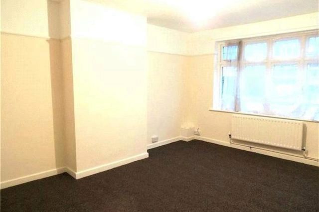  Image of 2 bedroom Maisonette to rent in Wickham Road Croydon CR0 at Wickham Road, Croydon CR0