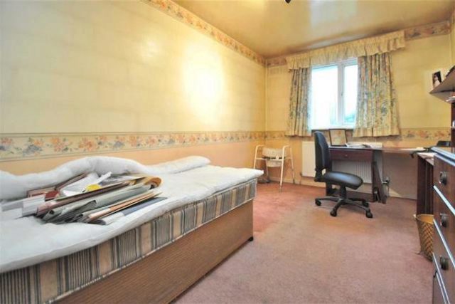  Image of 4 bedroom Semi-Detached house for sale in Victoria Way London SE7 at Victoria Way, London SE7