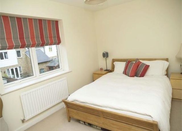  Image of 2 bedroom End of Terrace for sale in Parkview Way Epsom KT19 at Parkview Way, Epsom KT19