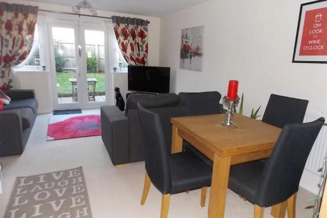  Image of 2 bedroom End of Terrace to rent in Heol Gruffydd Rhydyfelin Pontypridd CF37 at Heol Gruffydd, Rhydfelin, Pontypridd CF37