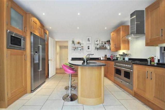  Image of 4 bedroom Detached house for sale in Laurel Gardens Bickley Bromley BR1 at Laurel Gardens, Bickley, Bromley BR1
