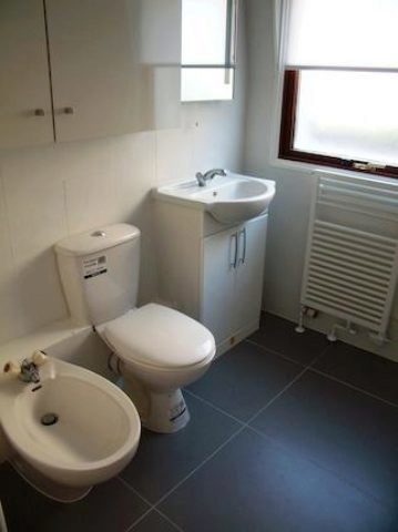  Image of 2 bedroom Flat to rent in Royal Court Kings Road Reading RG1 at Royal Court, Reading RG1