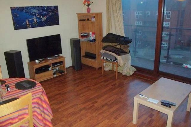  Image of 1 bedroom Flat for sale in Royal Court Kings Road Reading RG1 at Royal Court, Reading RG1