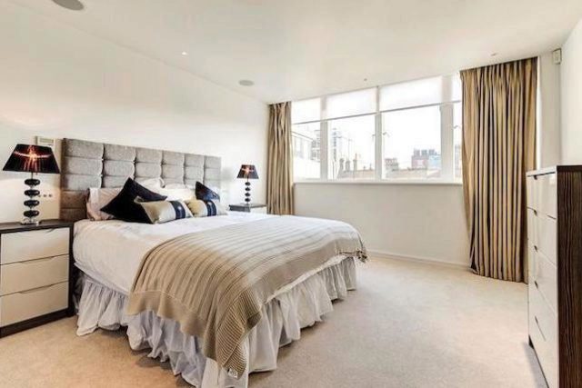  Image of 1 bedroom Flat to rent in Young Street London W8 at Imperial House, Kensington W8