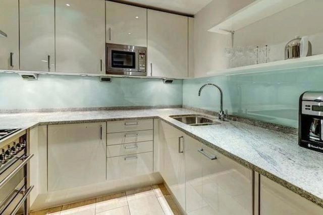  Image of 1 bedroom Flat to rent in Young Street London W8 at Imperial House, Kensington W8