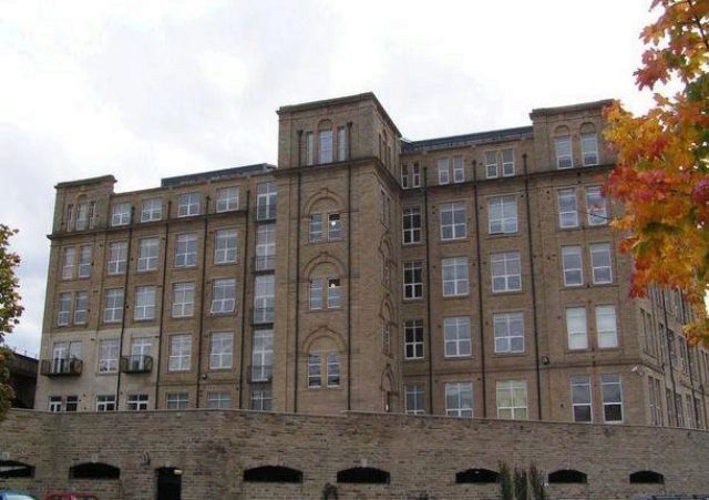  Image of 2 bedroom Flat to rent in Bradford Road Dewsbury WF13 at Bradford Road, Dewsbury WF13