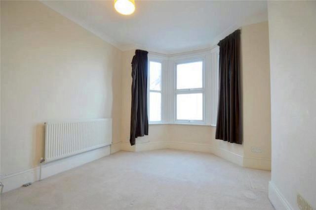  Image of 2 bedroom Maisonette to rent in Oval Road Addiscombe Croydon CR0 at Oval Road, Addiscombe, Croydon CR0