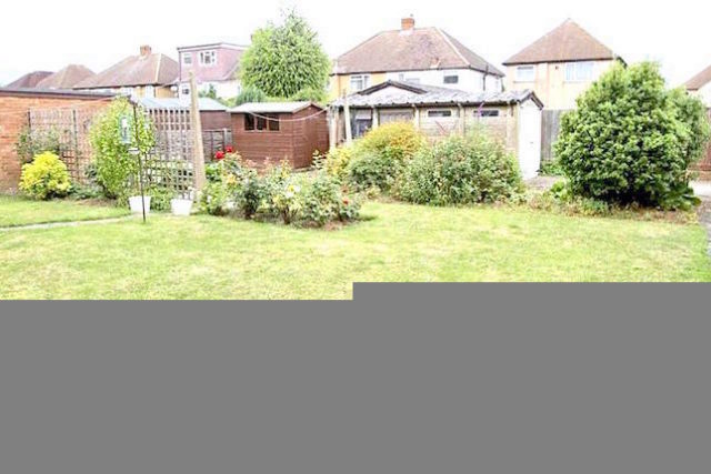  Image of 3 bedroom Detached house to rent in Vine Close West Drayton UB7 at Vine Close, West Drayton UB7