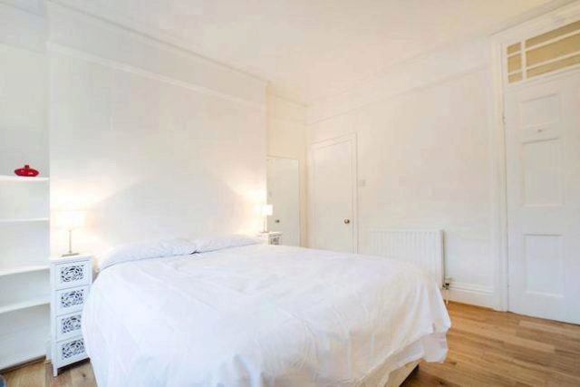  Image of 3 bedroom Flat to rent in Glentworth Street London NW1 at Clarence Gate Gardens, Glentworth Street, Marylebone NW1