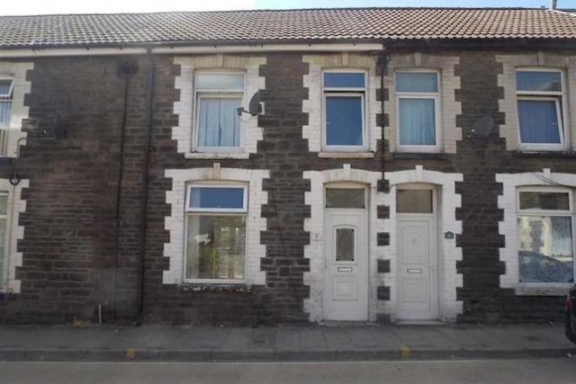  Image of 3 bedroom Terraced house to rent in Robert Street Ynysybwl Pontypridd CF37 at Robert Street, Ynysybwl, Pontypridd CF37