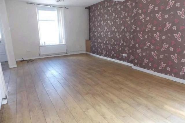  Image of 3 bedroom Terraced house to rent in Robert Street Ynysybwl Pontypridd CF37 at Robert Street, Ynysybwl, Pontypridd CF37