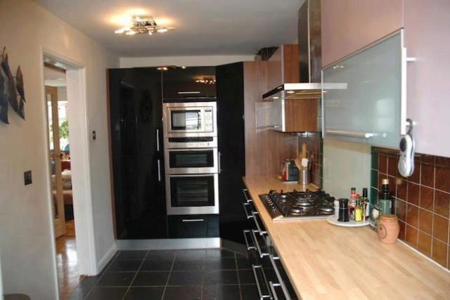  Image of 4 bedroom Detached house for sale in Minchin Green Binfield Bracknell RG42 at Minchin Green, Binfield RG42