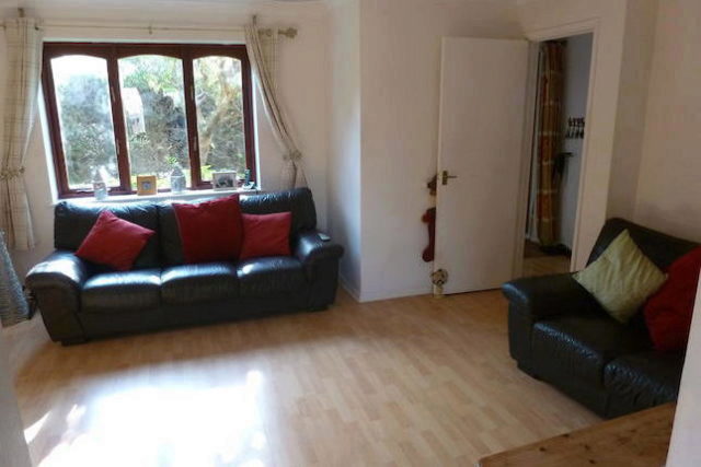  Image of 5 bedroom Detached house for sale in Wareham Road Bracknell RG12 at Wareham Road, Bracknell RG12