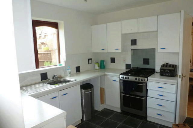  Image of 5 bedroom Detached house for sale in Wareham Road Bracknell RG12 at Wareham Road, Bracknell RG12