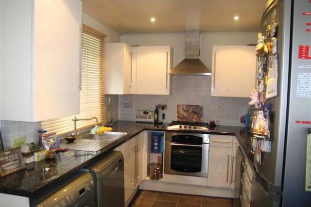  Image of 2 bedroom Flat to rent in Lower Camden Chislehurst BR7 at Lower Camden, Chislehurst BR7