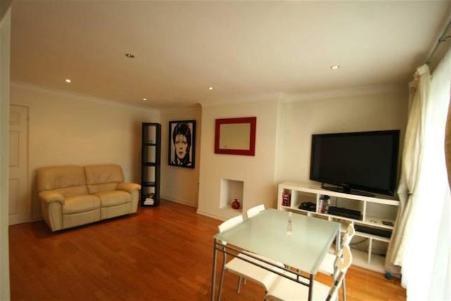  Image of 2 bedroom Flat to rent in Lower Camden Chislehurst BR7 at Lower Camden, Chislehurst BR7