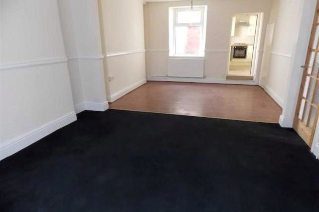  Image of 2 bedroom Terraced house to rent in Pontshonnorton Road Pontypridd CF37 at Pontshonnorton Road, Pontypridd CF37