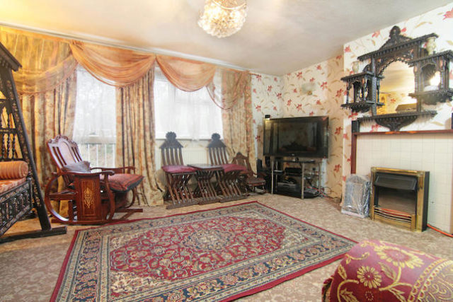  Image of 3 bedroom Maisonette for sale in Shrublands Avenue Croydon CR0 at Shrublands Avenue, Croydon CR0