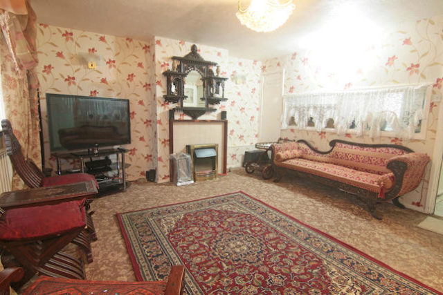 Image of 3 bedroom Maisonette for sale in Shrublands Avenue Croydon CR0 at Shrublands Avenue, Croydon CR0