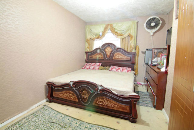  Image of 3 bedroom Maisonette for sale in Shrublands Avenue Croydon CR0 at Shrublands Avenue, Croydon CR0