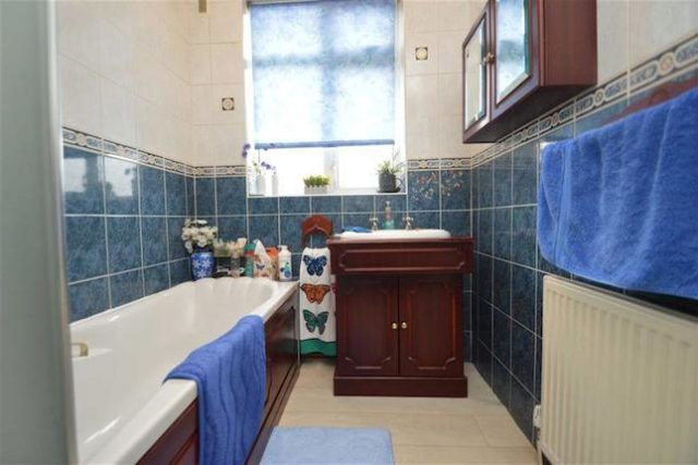  Image of 3 bedroom Semi-Detached house for sale in Edwina Gardens Ilford IG4 at Edwina Gardens, Redbridge IG4