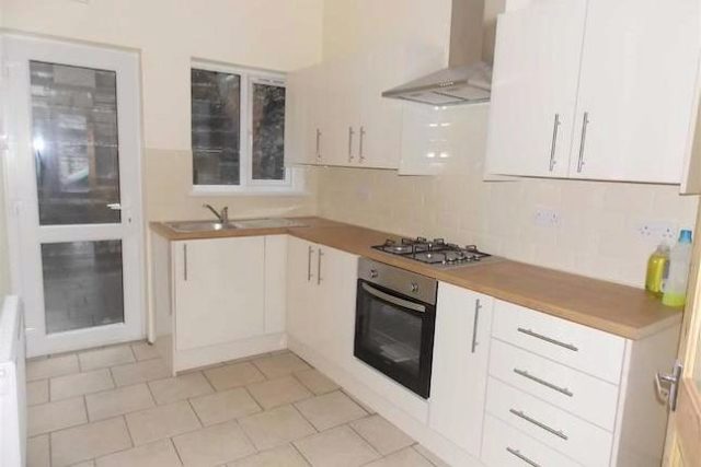 Image of 3 bedroom Terraced house to rent in Graig Terrace Graig Pontypridd CF37 at Graig Terrace, Graig, Pontypridd CF37