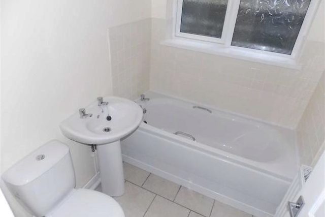  Image of 3 bedroom Terraced house to rent in Graig Terrace Graig Pontypridd CF37 at Graig Terrace, Graig, Pontypridd CF37