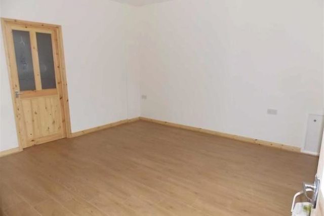  Image of 3 bedroom Terraced house to rent in Graig Terrace Graig Pontypridd CF37 at Graig Terrace, Graig, Pontypridd CF37