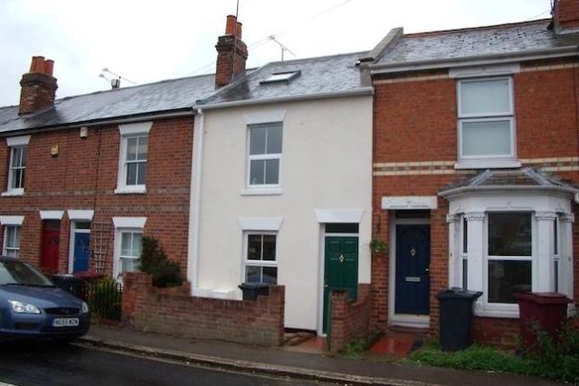  Image of 1 bedroom Room to rent in Mill Road Caversham Reading RG4 at Room 2, Mill Road, Caversham RG4