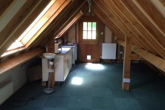  Image of Studio flat to rent in Reading Road Wokingham RG41 at Reading Road, Wokingham RG41
