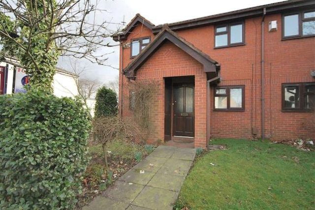  Image of 2 bedroom Flat for sale in Manchester Road Walkden Manchester M28 at Manchester Road, Walkden, Manchester M28