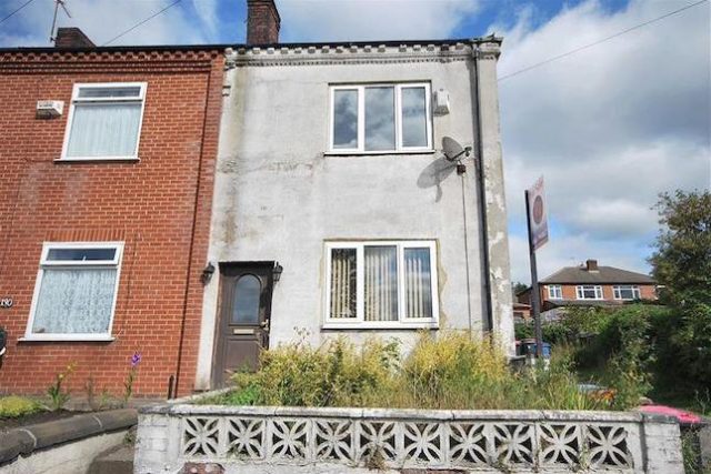  Image of 2 bedroom Mews for sale in Chaddock Lane Worsley Manchester M28 at Chaddock Lane, Worsley, Manchester M28