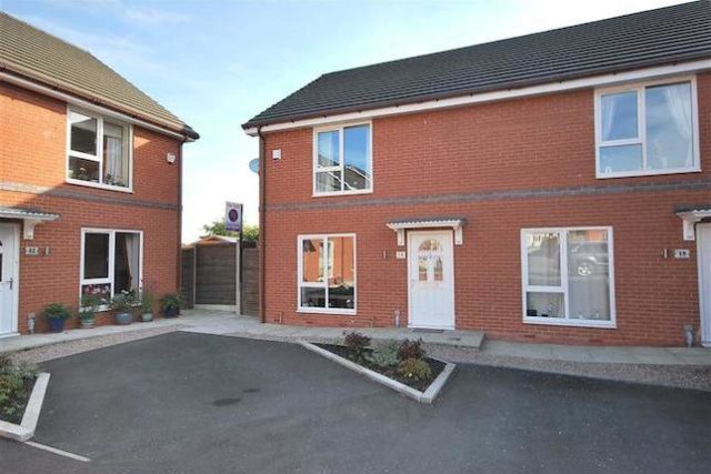  Image of 2 bedroom Semi-Detached house for sale in Mosley Common Road Worsley Manchester M28 at Mosley Common Road, Worsley, Manchester M28