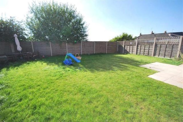  Image of 2 bedroom Semi-Detached house for sale in Mosley Common Road Worsley Manchester M28 at Mosley Common Road, Worsley, Manchester M28