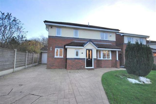  Image of 3 bedroom Detached house for sale in Langtree Close Walkden Manchester M28 at Langtree Close, Walkden, Manchester M28