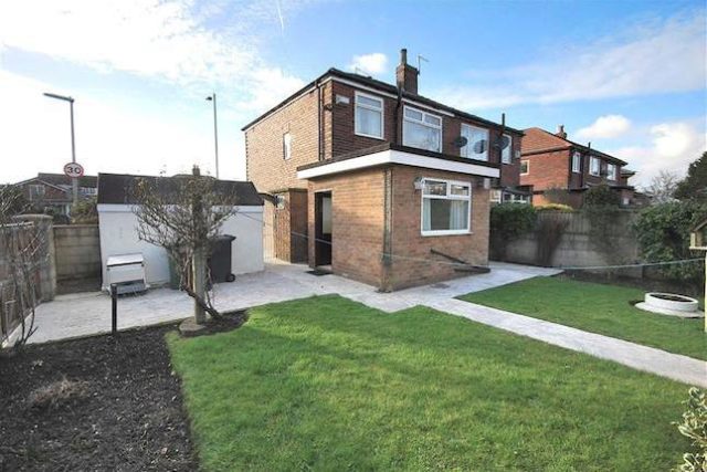  Image of 3 bedroom Semi-Detached house for sale in Mosley Common Road Worsley Manchester M28 at Mosley Common Road, Worsley, Manchester M28