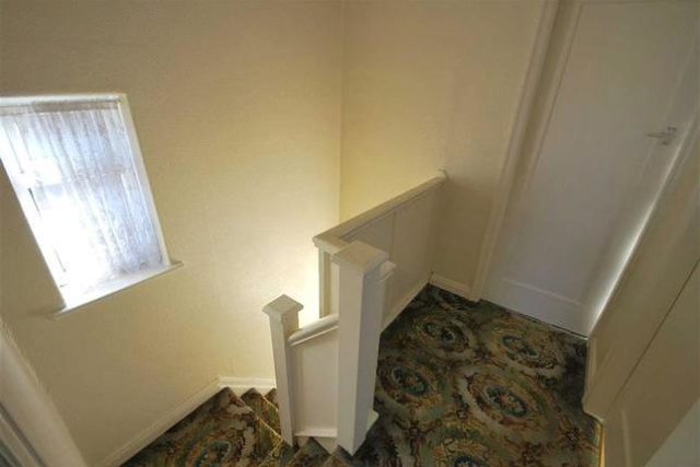  Image of 3 bedroom Semi-Detached house for sale in Mosley Common Road Worsley Manchester M28 at Mosley Common Road, Worsley, Manchester M28