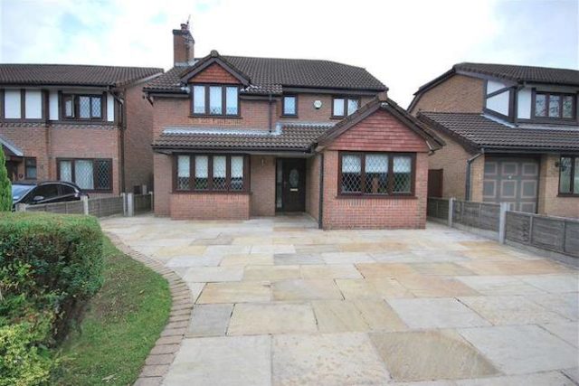  Image of 4 bedroom Detached house for sale in Arkholme Worsley Manchester M28 at Arkholme, Worsley, Manchester M28