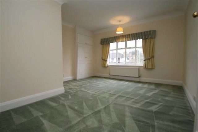  Image of 4 bedroom Detached house to rent in Birchwood Road Petts Wood Orpington BR5 at Birchwood Road, Petts Wood, Kent BR5