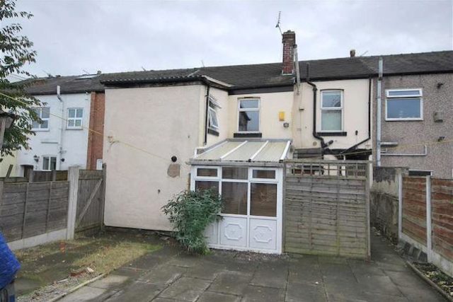  Image of 4 bedroom Terraced house for sale in Commonside Road Worsley Manchester M28 at Commonside Road, Worsley, Manchester M28