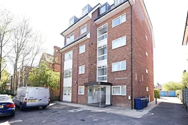  Image of 1 bedroom Flat to rent in Torrington Park London N12 at Torrington Park, North Finchley, London N12