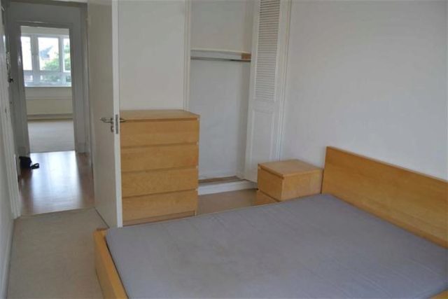  Image of 1 bedroom Flat to rent in Torrington Park London N12 at Torrington Park, North Finchley, London N12