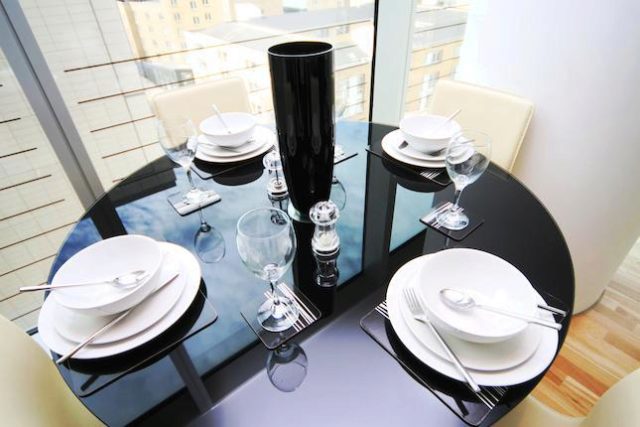  Image of 1 bedroom Flat to rent in Marsh Wall London E14 at Landmark West Tower, Marsh Wall E14