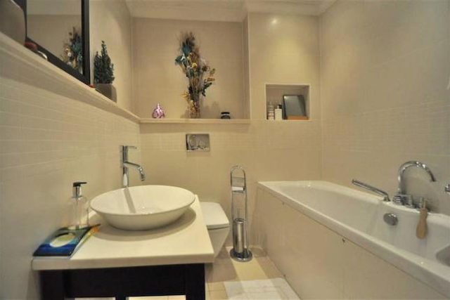  Image of 2 bedroom Flat for sale in Old Hill Chislehurst BR7 at Old Hill, Chislehurst BR7
