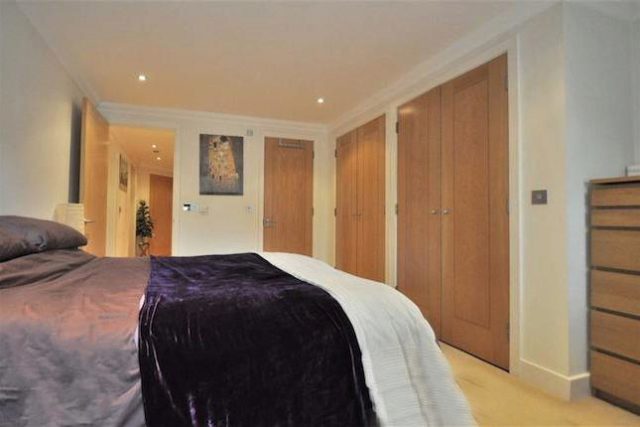  Image of 2 bedroom Flat for sale in Old Hill Chislehurst BR7 at Old Hill, Chislehurst BR7