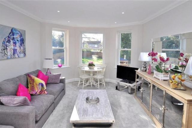  Image of 2 bedroom Flat for sale in Southlands Road Bickley Bromley BR1 at Southlands Road, Bickley, Bromley BR1