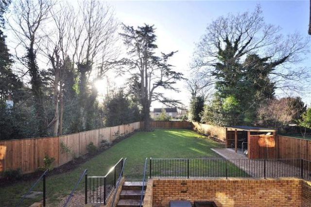  Image of 2 bedroom Flat for sale in Southlands Road Bickley Bromley BR1 at Southlands Road, Bickley, Bromley BR1