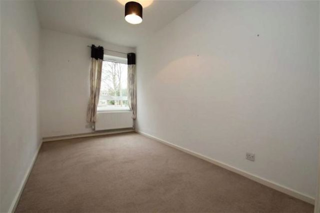  Image of 2 bedroom Flat to rent in The Avenue Beckenham BR3 at The Avenue, Beckenham, Kent BR3