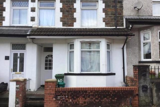  Image of 4 bedroom Property to rent in Kingsland Terrace Treforest Pontypridd CF37 at Kingsland Terrace, Treforest, Pontypridd CF37